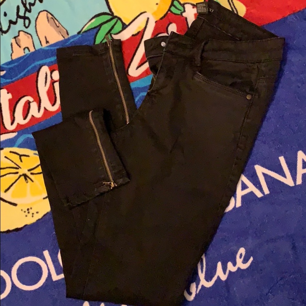 Forever 21 Black Jegging